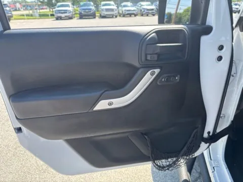 Another view of 2016 Jeep Wrangler Unlimited Rubicon for sale in Morristown, TN at Lakeway Auto Sales