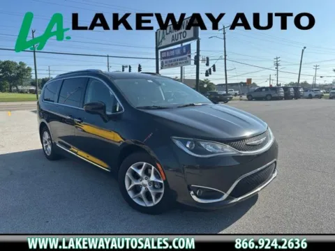 Black 2020 Chrysler Pacifica Touring L for sale in Morristown, TN