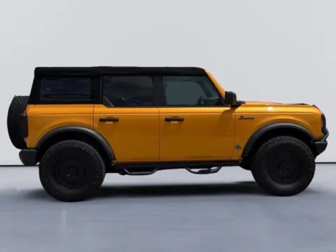 Photos of 2022 Ford Bronco Black Diamond for sale in Morristown, TN at Lakeway Auto Sales