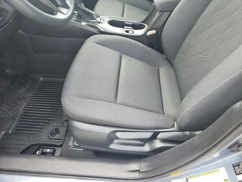 More photos of 2025 Toyota Corolla LE at Lakeway Auto Sales, TN