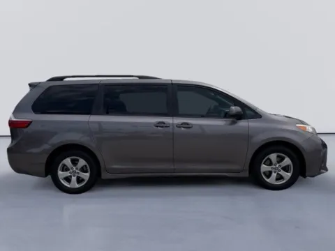 Photos of 2020 Toyota Sienna LE for sale in Morristown, TN at Lakeway Auto Sales