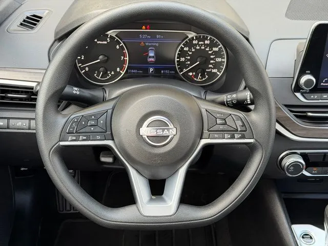 2025 Nissan Altima SV - Photo 16
