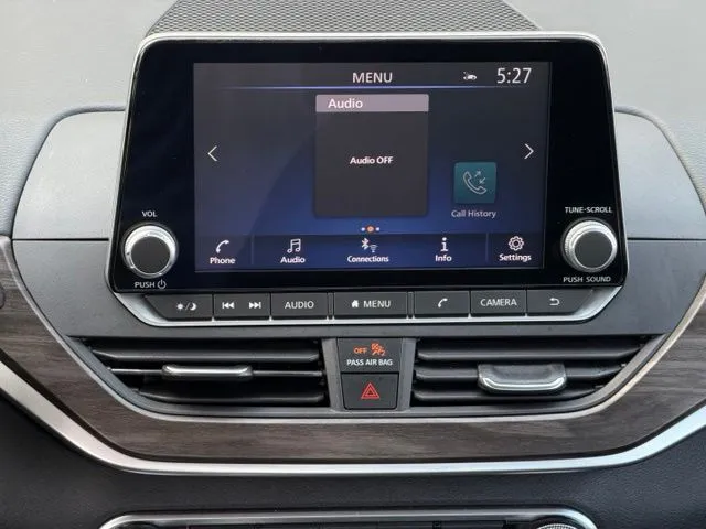 2025 Nissan Altima SV - Photo 10
