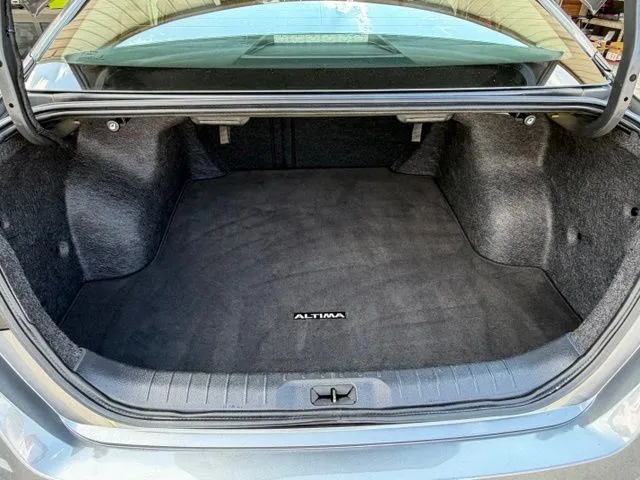 2025 Nissan Altima SV - Photo 20