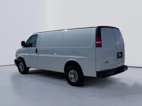 More photos of 2022 Chevrolet Express 2500 Work Van at Lakeway Auto Sales, TN