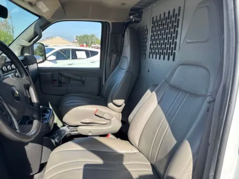 More photos of 2022 Chevrolet Express 2500 Work Van at Lakeway Auto Sales, TN