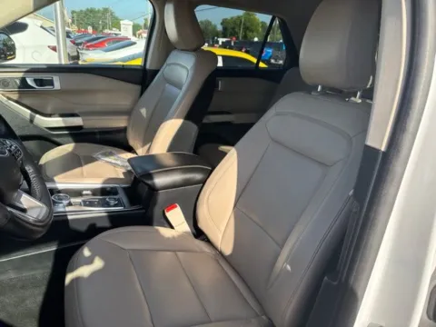 More photos of 2020 Ford Explorer XLT at Lakeway Auto Sales, TN