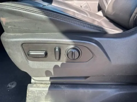 More photos of 2021 Chevrolet Silverado 1500 High Country at Lakeway Auto Sales, TN