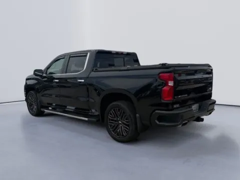 More photos of 2021 Chevrolet Silverado 1500 High Country at Lakeway Auto Sales, TN