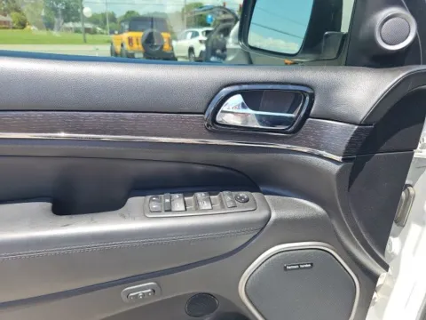 More photos of 2021 Jeep Grand Cherokee Overland at Lakeway Auto Sales, TN