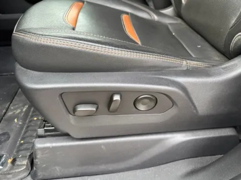 More photos of 2023 GMC Sierra 1500 AT4 at Lakeway Auto Sales, TN