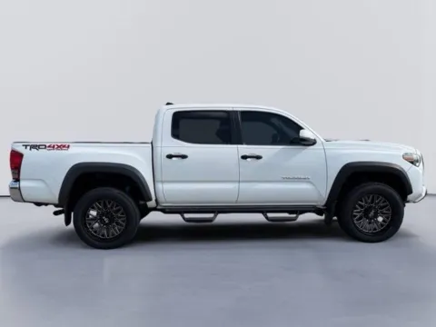 Photos of 2017 Toyota Tacoma TRD Off-Road for sale in Morristown, TN at Lakeway Auto Sales