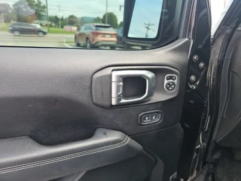 More photos of 2020 Jeep Wrangler Unlimited Sahara at Lakeway Auto Sales, TN