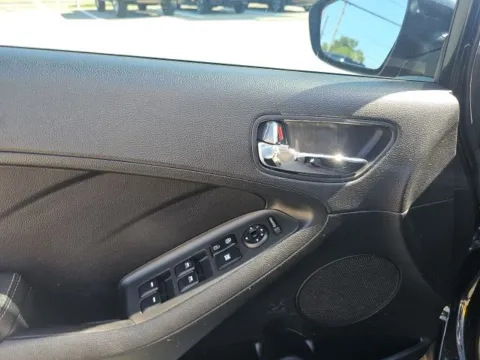 More photos of 2015 Kia Forte5 EX at Lakeway Auto Sales, TN