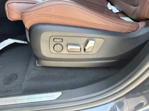 More photos of 2020 BMW X7 xDrive40i at Lakeway Auto Sales, TN
