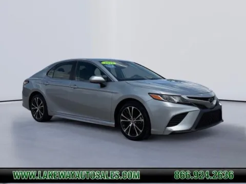 Silver 2019 Toyota Camry SE for sale in Morristown, TN