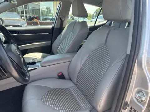 More photos of 2019 Toyota Camry SE at Lakeway Auto Sales, TN