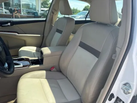 More photos of 2012 Toyota Camry XLE at Lakeway Auto Sales, TN