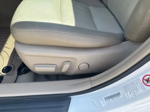 More photos of 2012 Toyota Camry XLE at Lakeway Auto Sales, TN