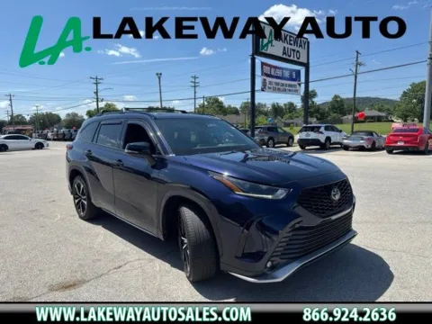 Blue 2021 Toyota Highlander XSE for sale in Morristown, TN