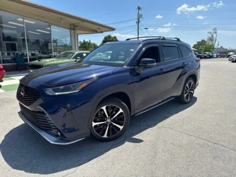 Photos of 2021 Toyota Highlander XSE for sale in Morristown, TN at Lakeway Auto Sales