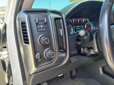 More photos of 2018 Chevrolet Silverado 1500 LT at Lakeway Auto Sales, TN