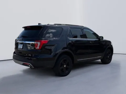 Another view of 2017 Ford Explorer XLT for sale in Morristown, TN at Lakeway Auto Sales