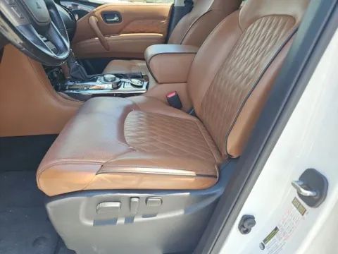 More photos of 2019 INFINITI QX80 Limited at Lakeway Auto Sales, TN