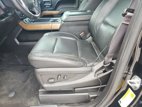 More photos of 2017 Chevrolet Silverado 1500 LTZ at Lakeway Auto Sales, TN