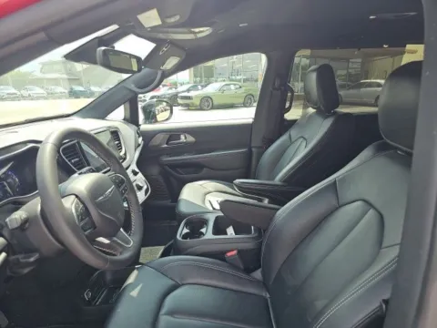 Another view of 2025 Chrysler Pacifica Select for sale in Morristown, TN at Lakeway Auto Sales