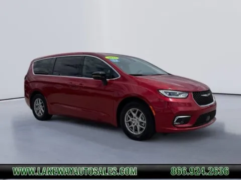 Red 2025 Chrysler Pacifica Select for sale in Morristown, TN