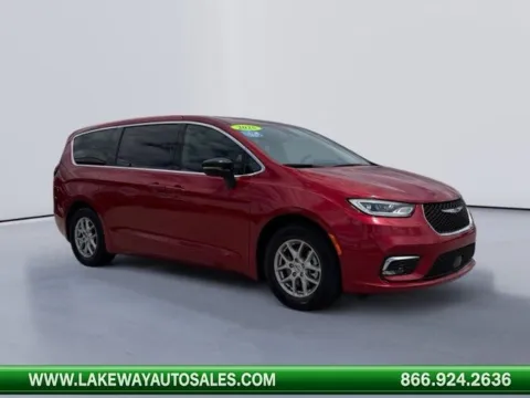 Red 2025 Chrysler Pacifica Select for sale in Morristown, TN