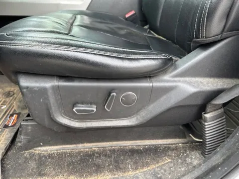 More photos of 2018 Ford F-150 Lariat at Lakeway Auto Sales, TN