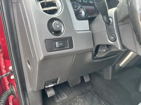 More photos of 2013 Ford F-150 XLT at Lakeway Auto Sales, TN