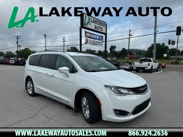 White 2017 Chrysler Pacifica Touring L Plus for sale in Morristown, TN