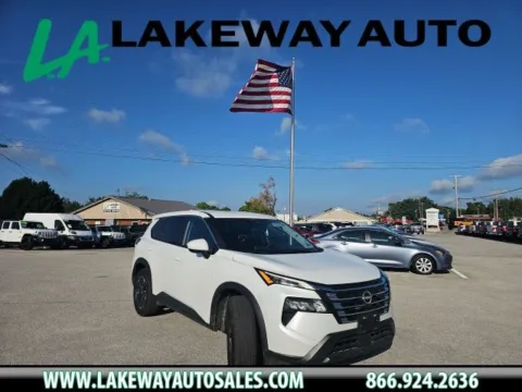 White 2024 Nissan Rogue SV for sale in Morristown, TN