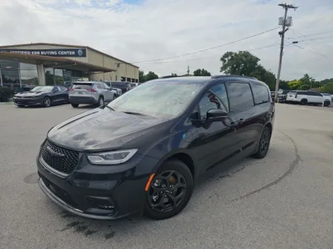 Photos of 2024 Chrysler Pacifica Hybrid Select Premium S Appearance for sale in Morristown, TN at Lakeway Auto Sales