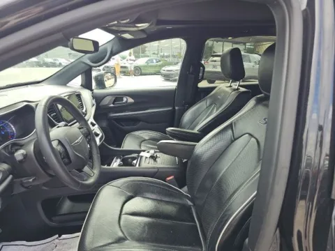 Another view of 2024 Chrysler Pacifica Hybrid Select Premium S Appearance for sale in Morristown, TN at Lakeway Auto Sales