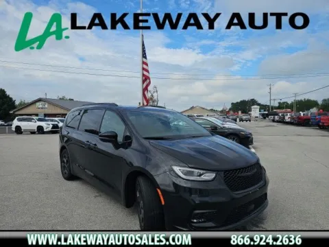 Black 2024 Chrysler Pacifica Hybrid Select Premium S Appearance for sale in Morristown, TN