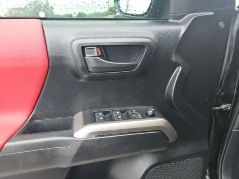 More photos of 2022 Toyota Tacoma SR5 at Lakeway Auto Sales, TN