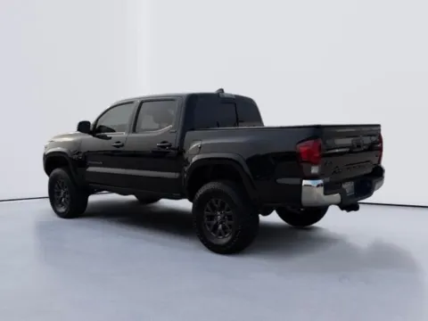 More photos of 2022 Toyota Tacoma SR5 at Lakeway Auto Sales, TN