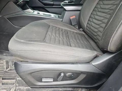 More photos of 2020 Ford Explorer XLT at Lakeway Auto Sales, TN