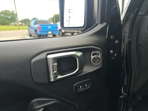 More photos of 2019 Jeep Wrangler Unlimited Sport S at Lakeway Auto Sales, TN