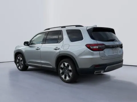 More photos of 2026 Honda Pilot Elite at Lakeway Auto Sales, TN