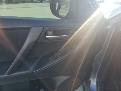 More photos of 2013 Mazda Mazda3 i Touring at Lakeway Auto Sales, TN