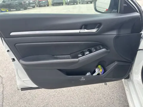 More photos of 2024 Nissan Altima 2.5 SR at Lakeway Auto Sales, TN