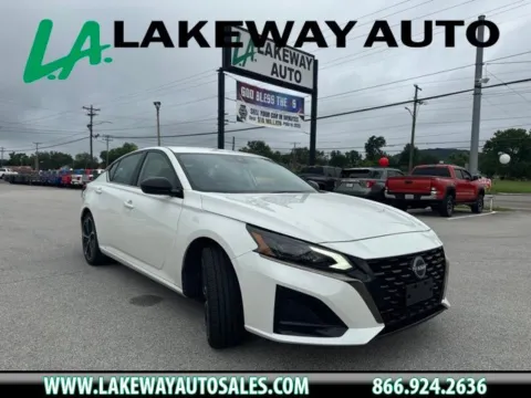 White 2024 Nissan Altima 2.5 SR for sale in Morristown, TN