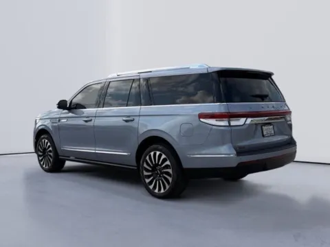 More photos of 2023 Lincoln Navigator L Black Label at Lakeway Auto Sales, TN