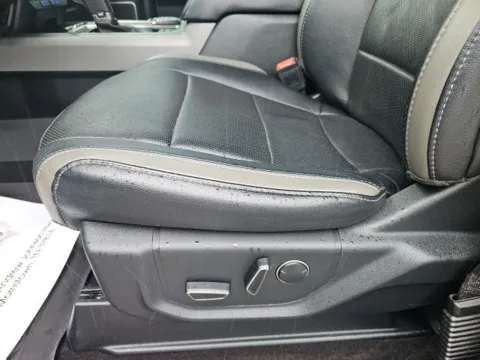 More photos of 2018 Ford F-150 Raptor at Lakeway Auto Sales, TN