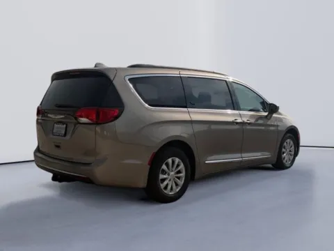 Another view of 2017 Chrysler Pacifica Touring L for sale in Morristown, TN at Lakeway Auto Sales